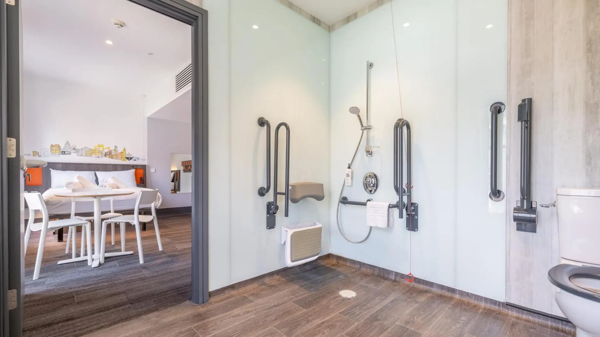 *** Szálloda Easyhotel Belfast Egyesült Királyság