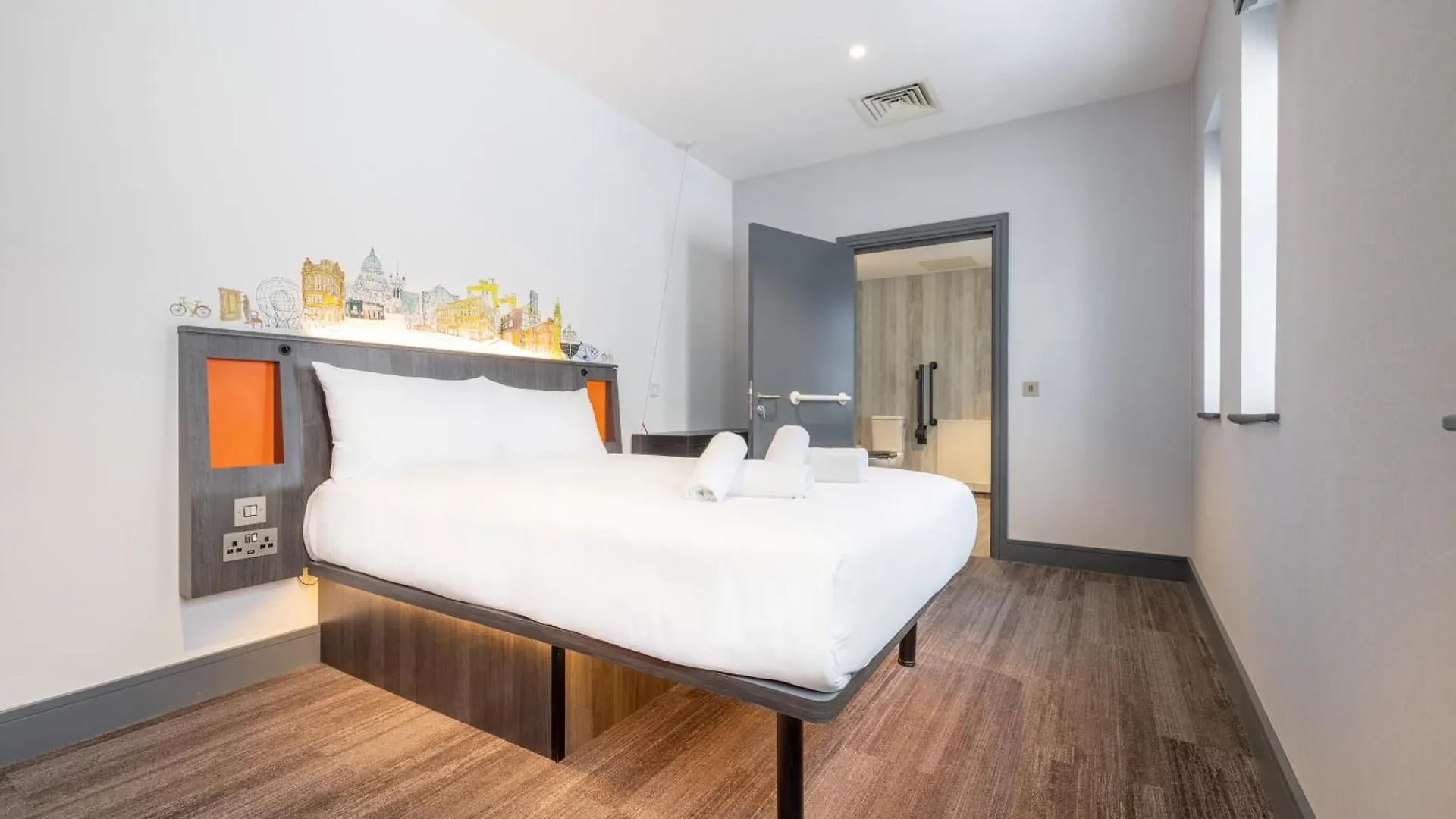 Easyhotel Belfast 3*,  Egyesült Királyság