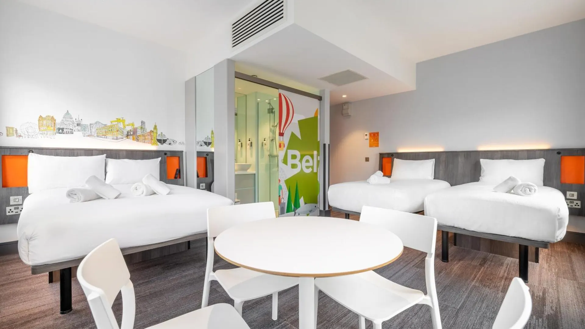 *** Szálloda Easyhotel Belfast Egyesült Királyság